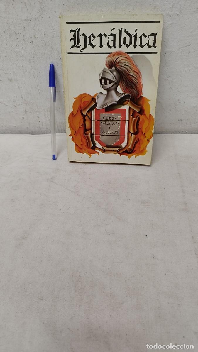 Militaria: Antiguo libro,Her&aacute;ldica ORIGEN APELLIDOS Y ESCUDOS