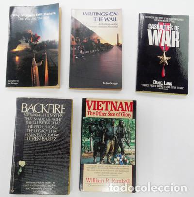 Militaria: LOTE DE 5 LIBROS SOBRE LOS VETERANOS DE LA GUERRA DE VIETNAM.
