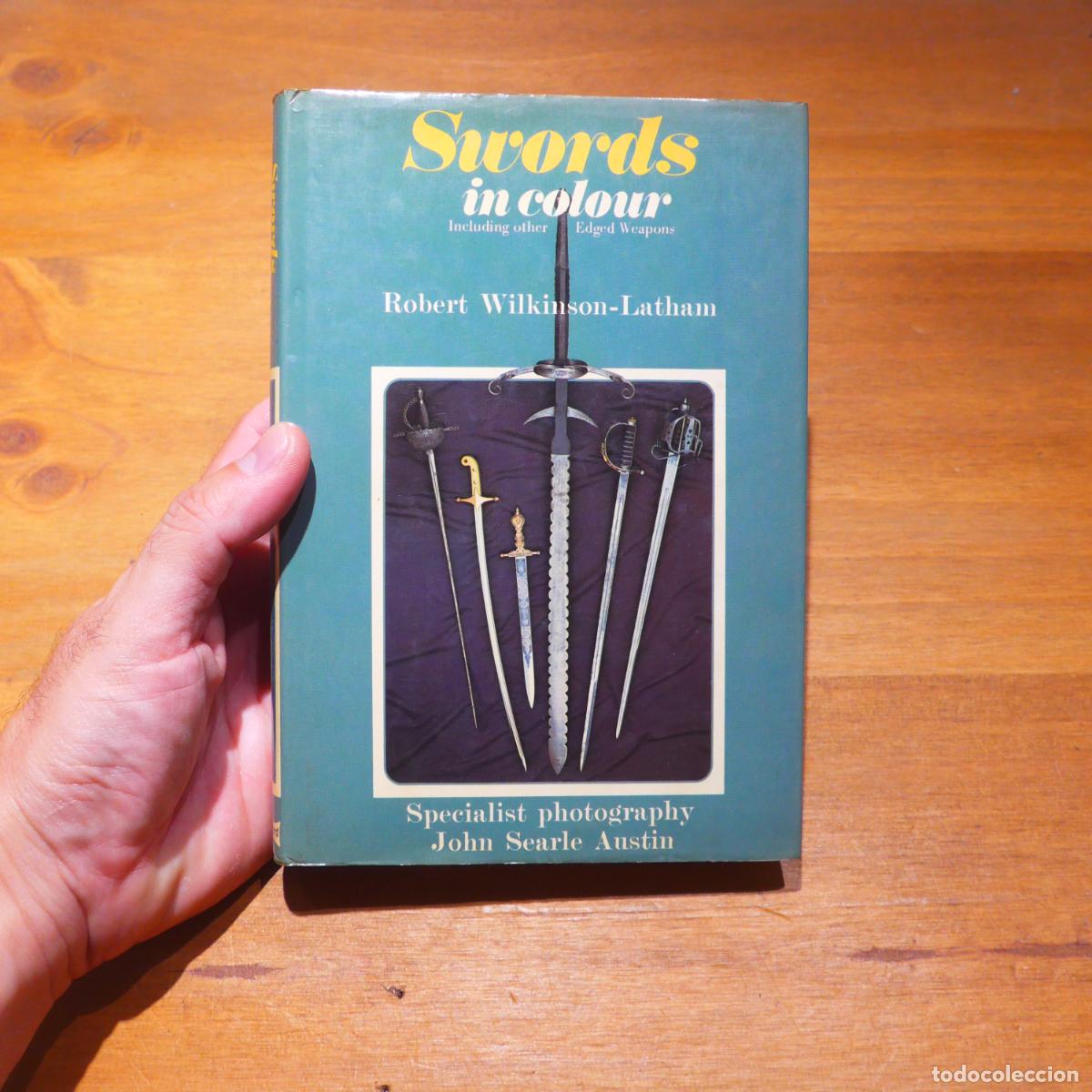 Militaria: Antiguo libro catalogo de espadas en color, swords in colour.