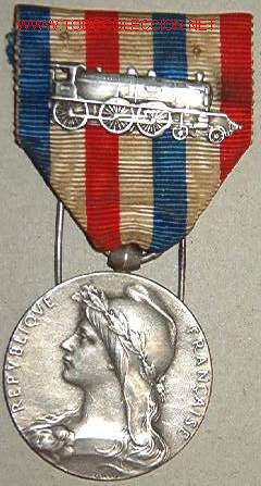 Militaria: Medalla de los ferroviarios. - Foto 1