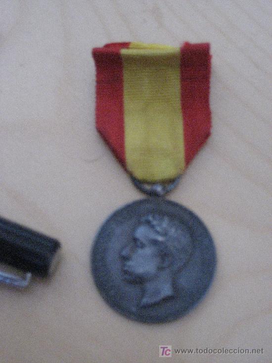 Militaria: MEDALLA DE LA DISTINCI&Oacute;N DE LA MAYORIA DE EDAD 17 MAYO 1902 ALFONSO XIII. CATEGORIA PLATA.