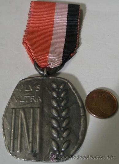 Militaria: Medalla INI, plata - Foto 1