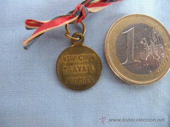 Militaria: MEDALLA FRANCESA INSTRUCTI&Oacute;N TRAVAIL PROGR&Eacute;S. FRANCIA. - Foto 2