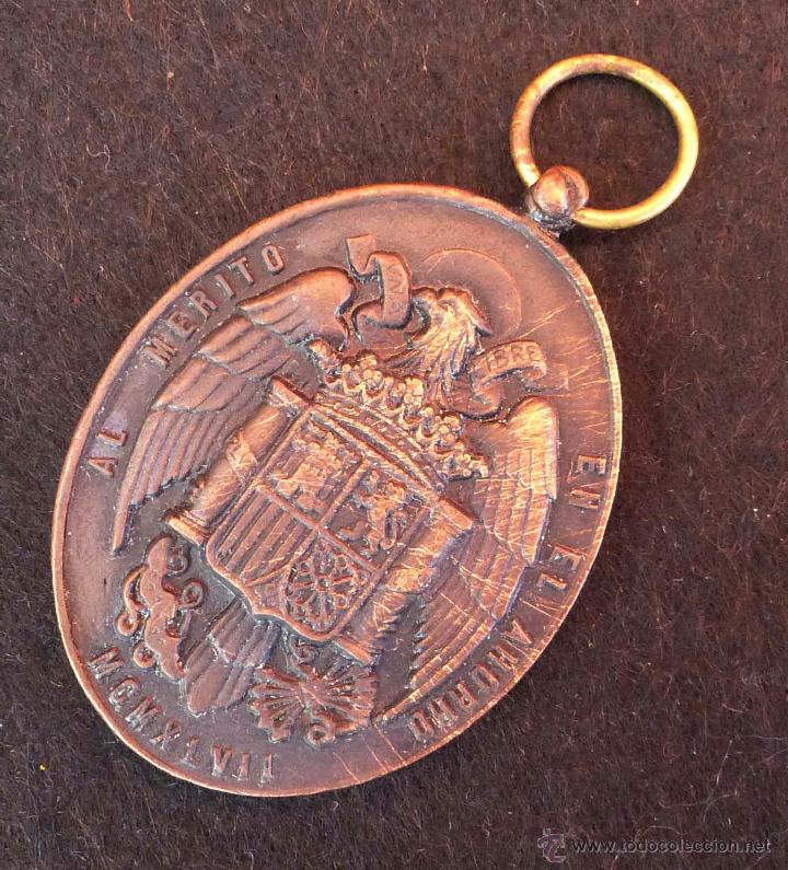 Militaria: MERITO EN EL AHORRO - Foto 2