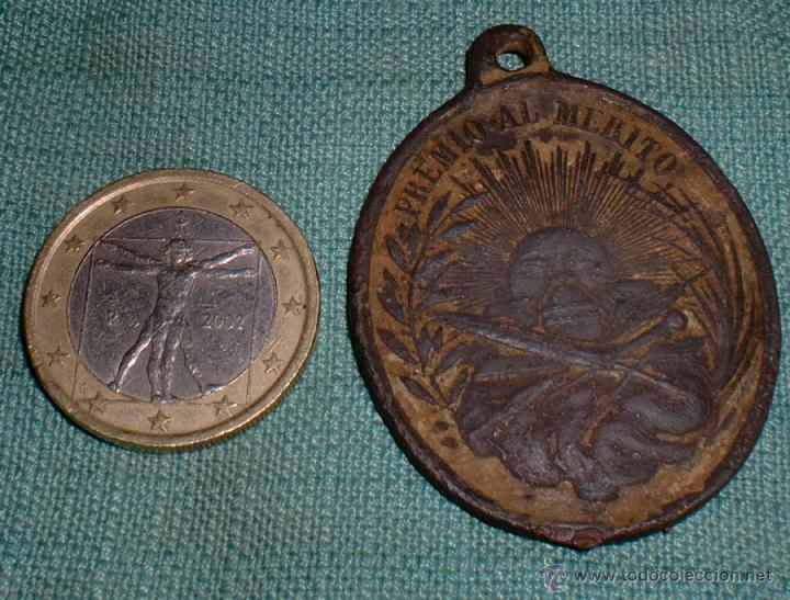 Militaria: Gran medalla al merito - Foto 1