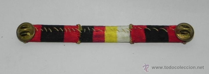 Militaria: PASADOR DE CINTAS  - MIDE 11 CMS - Foto 2