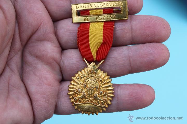 Militaria: MEDALLA DAMAS AL SERVICIO DE ESPA&Ntilde;A SAN SEBASTIAN