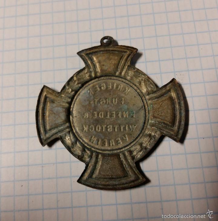 Militaria: Medalla sin cinta - Foto 2
