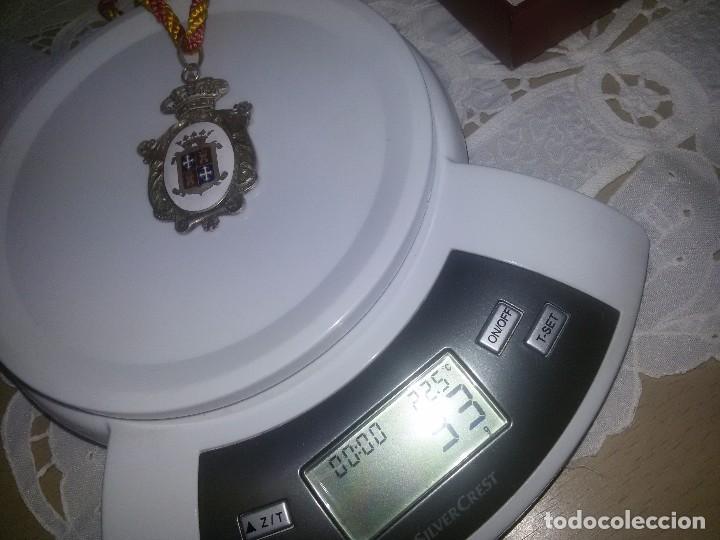 Militaria: MEDALLA. DISTINTIVO MONARCA - Foto 17