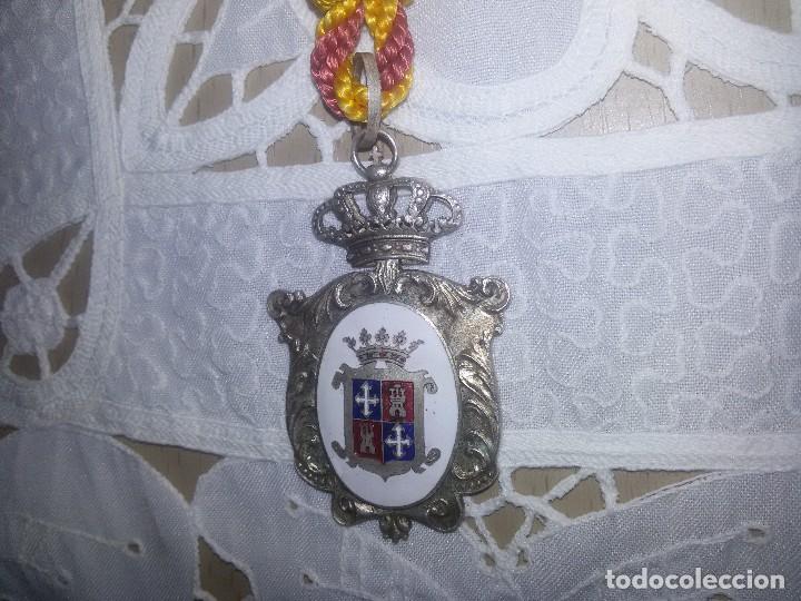 Militaria: MEDALLA. DISTINTIVO MONARCA - Foto 22