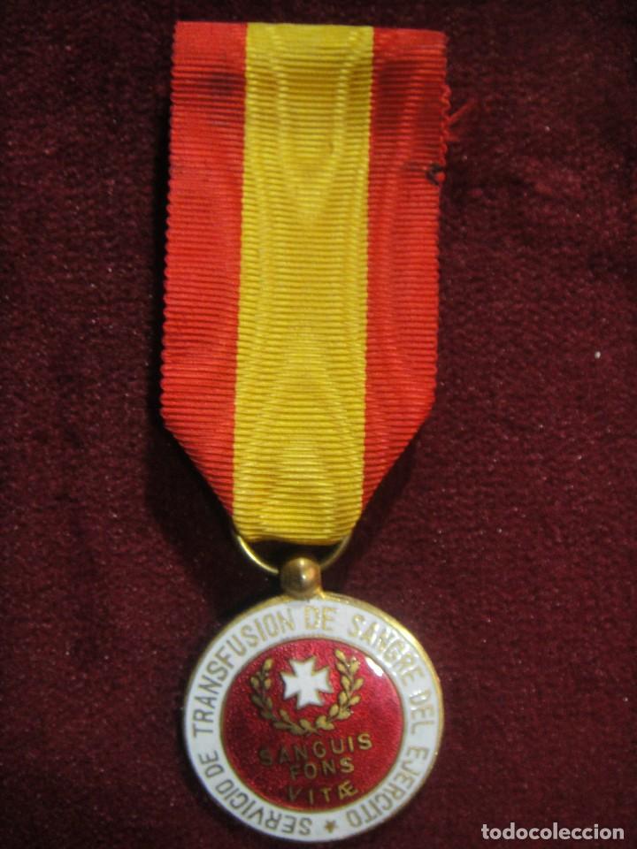 Militaria: medalla servicio de transfusion de sangre del ejercito - Foto 1