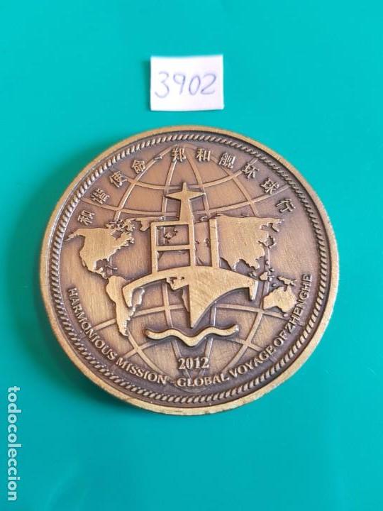 Militaria: MEDALLA ARMADA DEL EJERCITO DE CHINA. 2012 - Foto 1