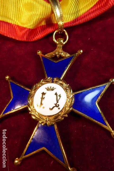 pasador de gala con 6 miniaturas de medallas mi - Acheter Médailles  militaires espagnoles anciennes sur todocoleccion