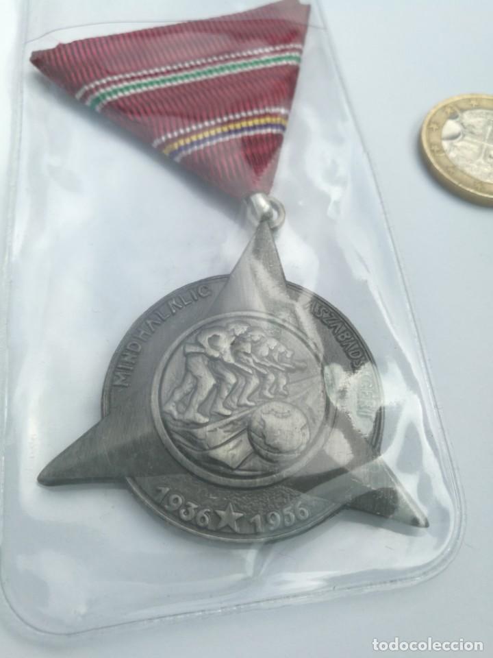 Militaria: Medalla Brigadas internacionales copia moderna - Foto 2 - 168359105