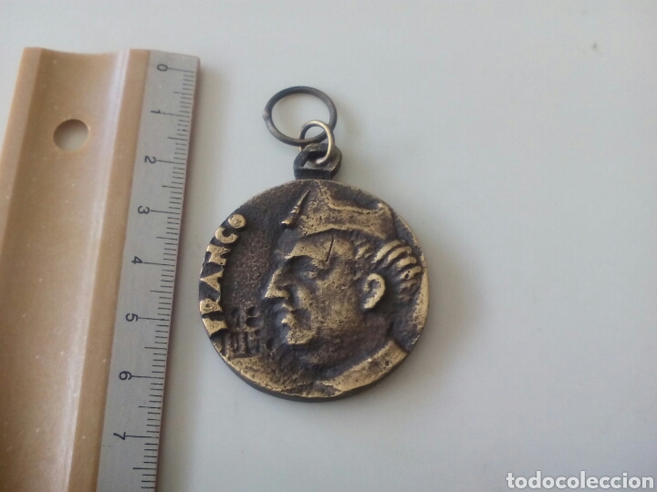 Militaria: MEDALLA FRANCO - Foto 1