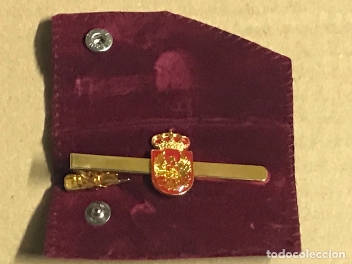 Militaria: PISACORBATAS MILITAR EN SU ESTUCHE