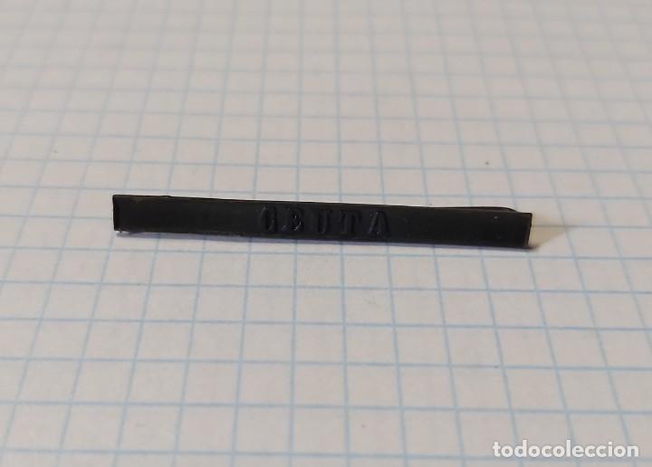 Militaria: Pasador CEUTA, bronce - Foto 1