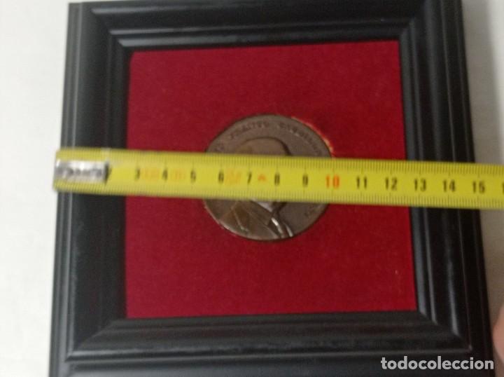 Militaria: Francisco Franco medalla conmemorativa en bronce o cobre - Foto 3 - 275875893