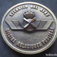 Militaria: MEDALLA BRONCE EJERCITO DEL AIRE OFICINA RELACIONES PUBLICAS. Lote 278931598