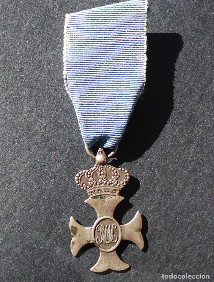 CRUZ DISTINCIÓN PARA TROPA DE MARIA ISABEL LUISA, 1833 - EN PLATA (Militar - Medallas Españolas Originales )
