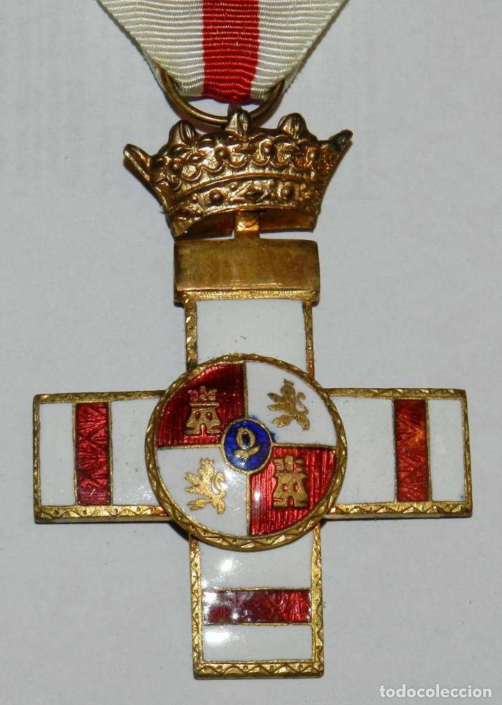 Militaria: Cruz al Mérito Militar con Distintivo Blanco. Pensionada. Época de Franco. Tal y como se ve en las f - Foto 2 - 305147718