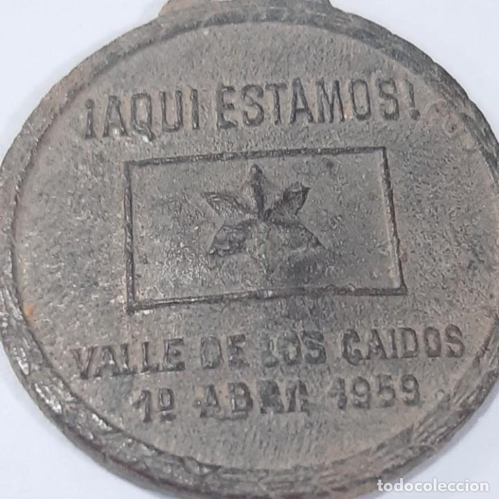 Militaria: Medalla del valle de los caidos - Foto 2