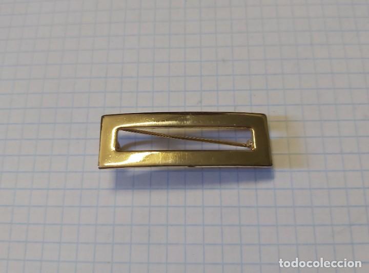 Militaria: Prendedor de medalla - Foto 1