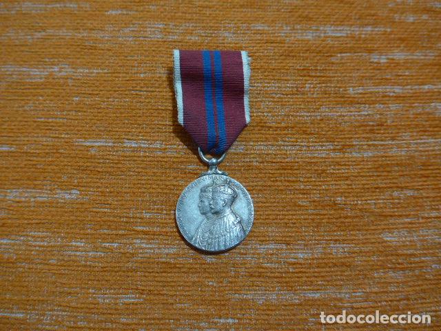 Militaria: Antigua medalla inglesa del Rey Jorge V, 1935, original, Gran breta&ntilde;a.