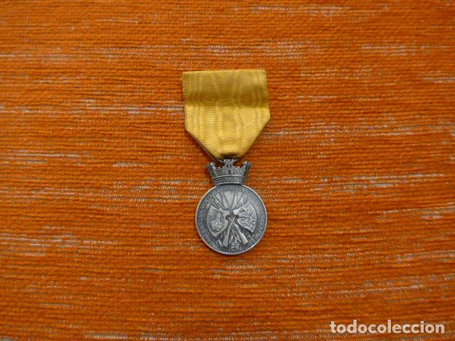 Militaria: Antigua medalla de Suecia o Noruega ?? de 1935 a identificar.