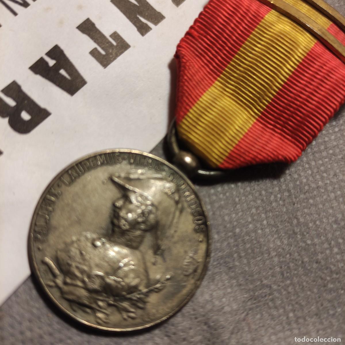 Militaria: Medalla centenario de sitios de Zaragoza - Foto 1