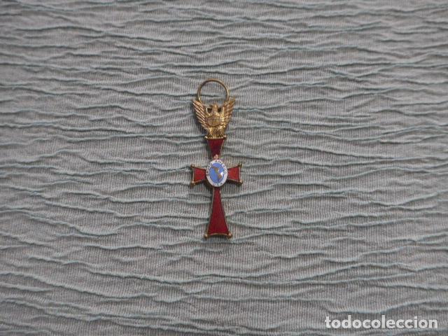 Militaria: Antigua rara medalla a identificar: Grupo America USA, original.