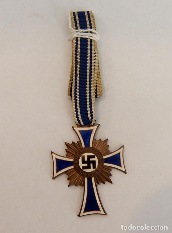 Militaria: Cruz de la madre versi&oacute;n bronce - Foto 1