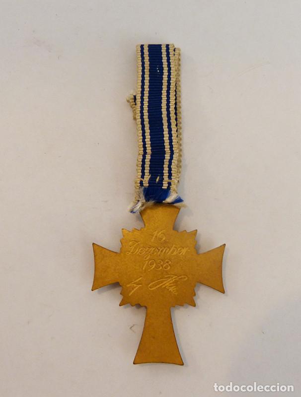 Militaria: Cruz de la madre versi&oacute;n oro - Foto 2