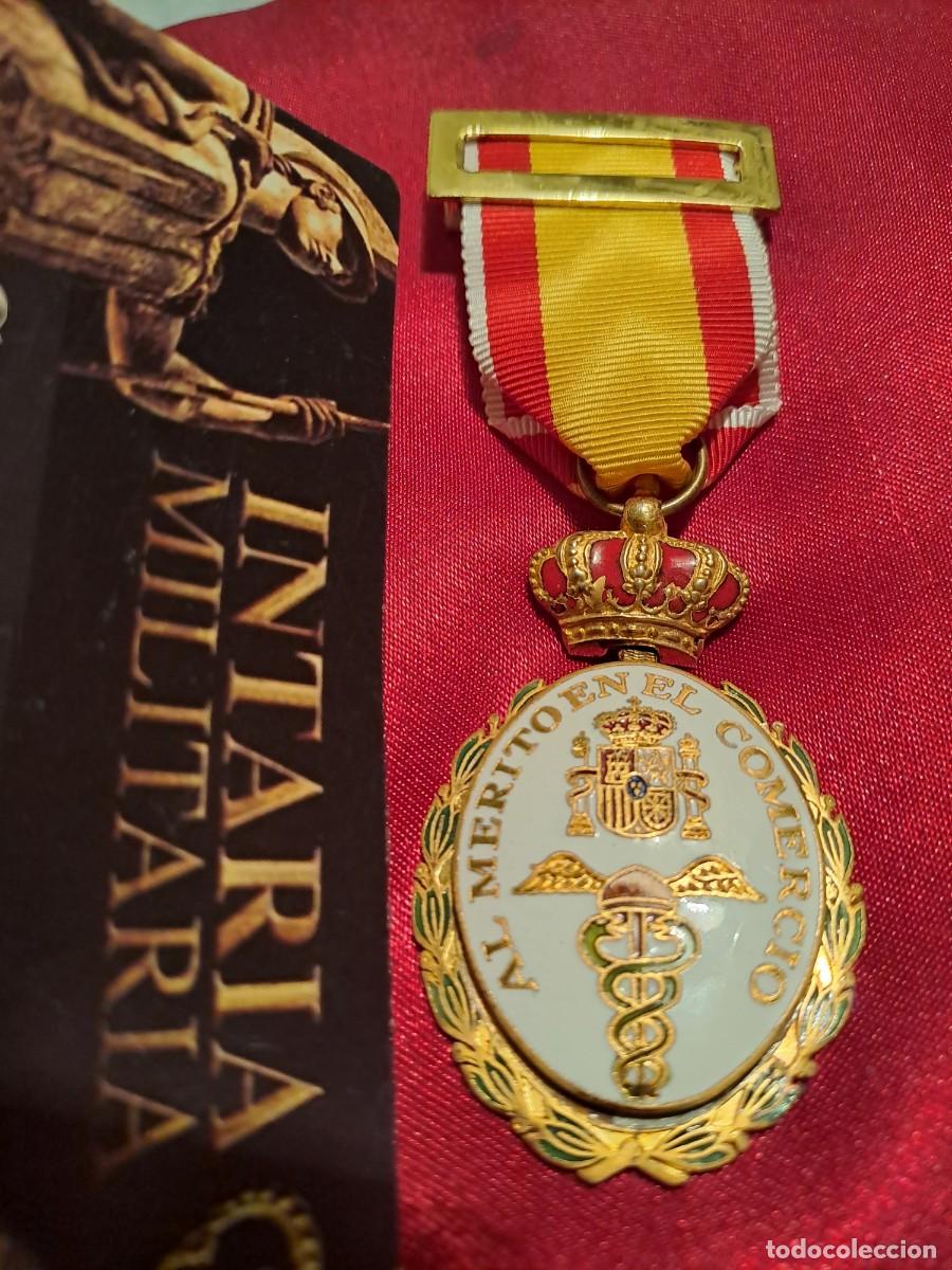 Militaria: Medalla m&eacute;rito en el comercio - Foto 4