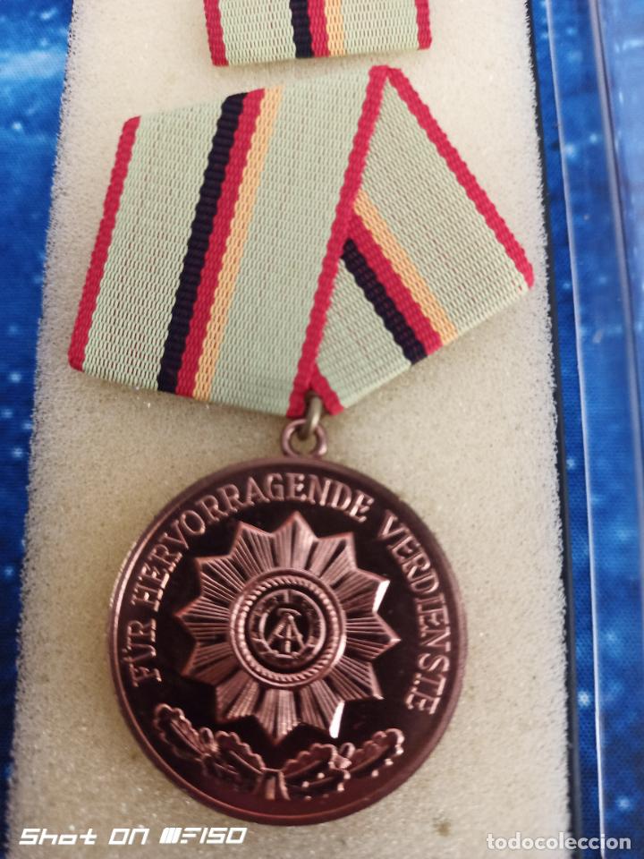 Militaria: Medalla servicios distinguidos RDA - Foto 1