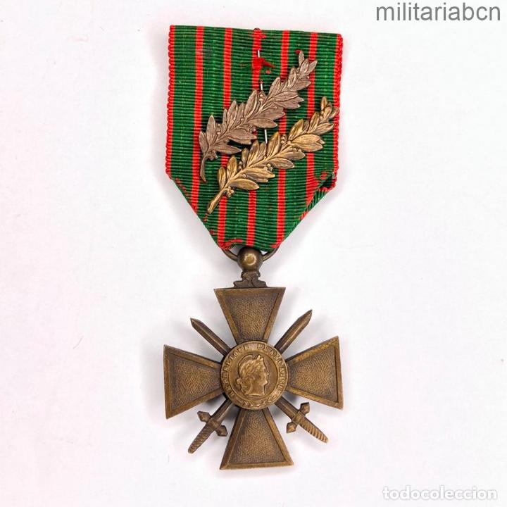 Conjunto de medallas militares : - Croix de guerre 1914…