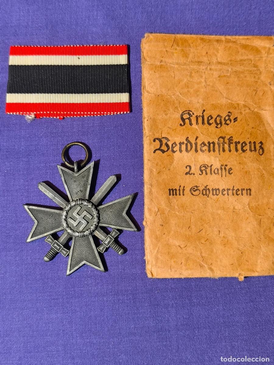 Militaria: 2a Guerra Mundial. Cruz al M&eacute;rito de Guerra con espadas &rdquo;5&rdquo; , fabricante Hermann Wernstein.