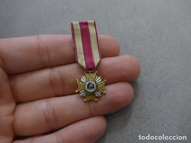 Militaria: Antigua medalla espa&ntilde;ola en miniatura Orden san Hermenegildo Franquista, epoca Franco