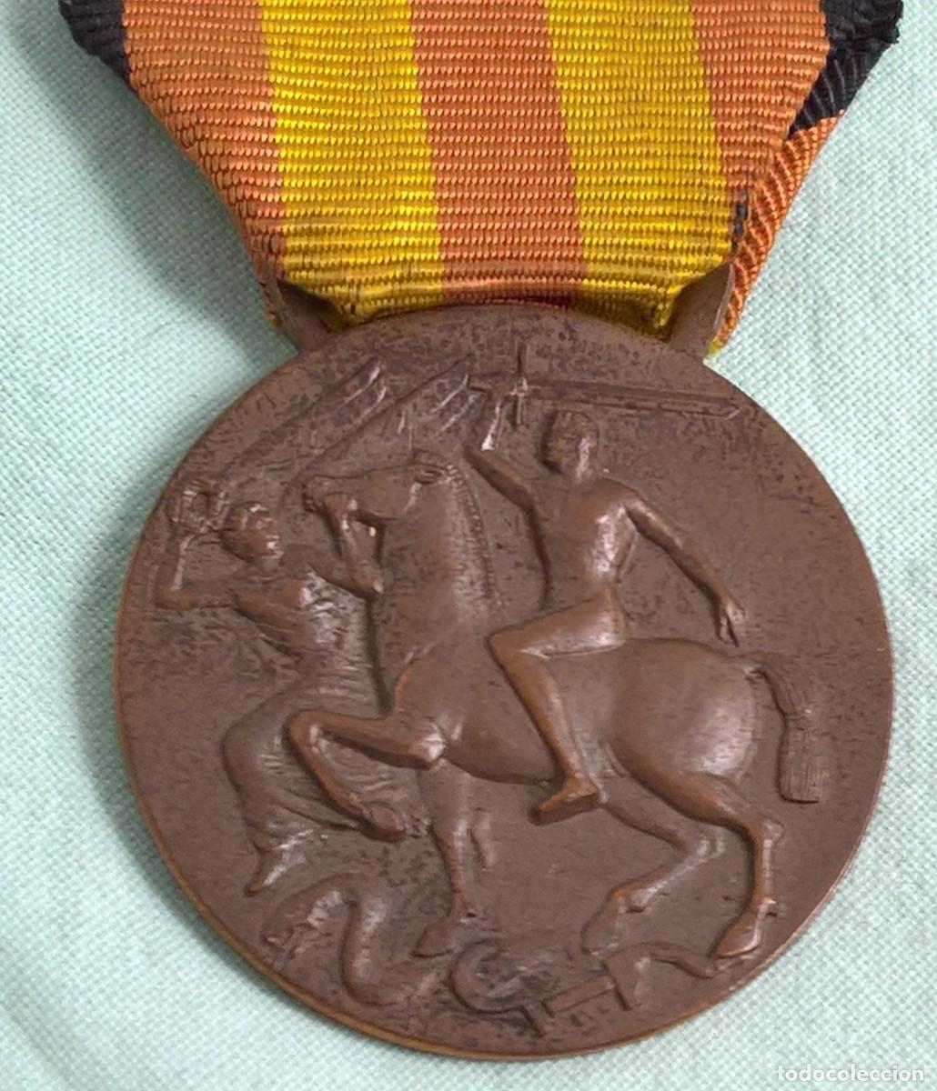 Militaria: Medalla del CTV Italiano ,para la Guerra Civil Espa&ntilde;ola..Liberacion y unidad de Espa&ntilde;a..original