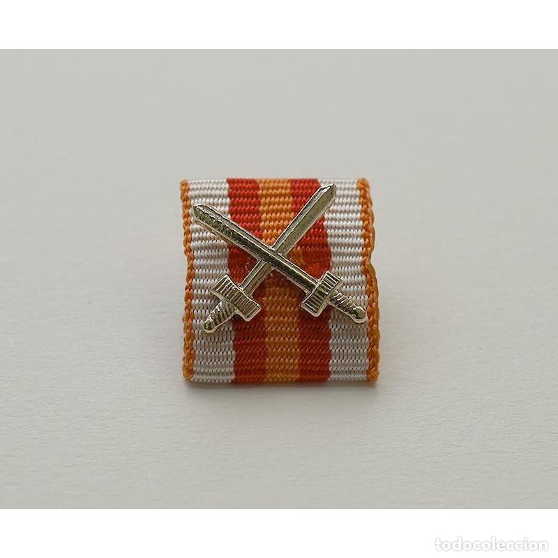 Militaria: PASADOR MEDALLA CONMEMORATIVA AUSTRIA CON ESPADAS