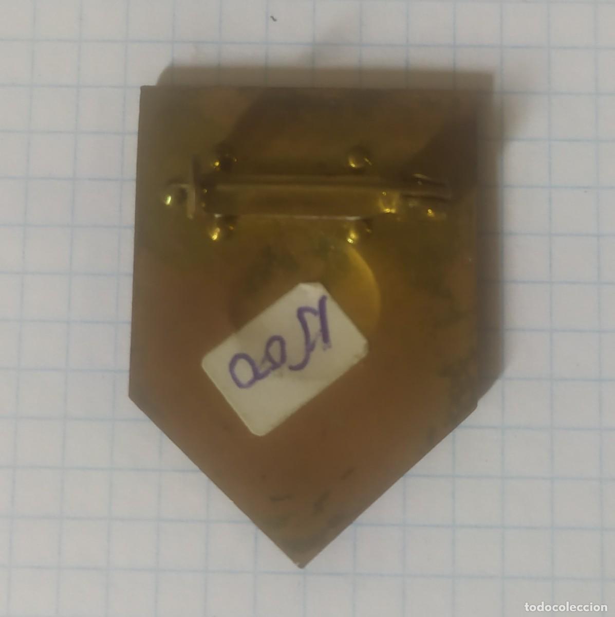 Militaria: Distintivo DVP, de la RDA - Foto 2
