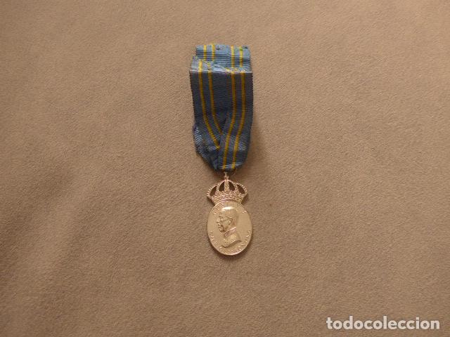 Militaria: Antigua medalla sueca de la Asociacion Central de formacion de oficiales, Suecia.