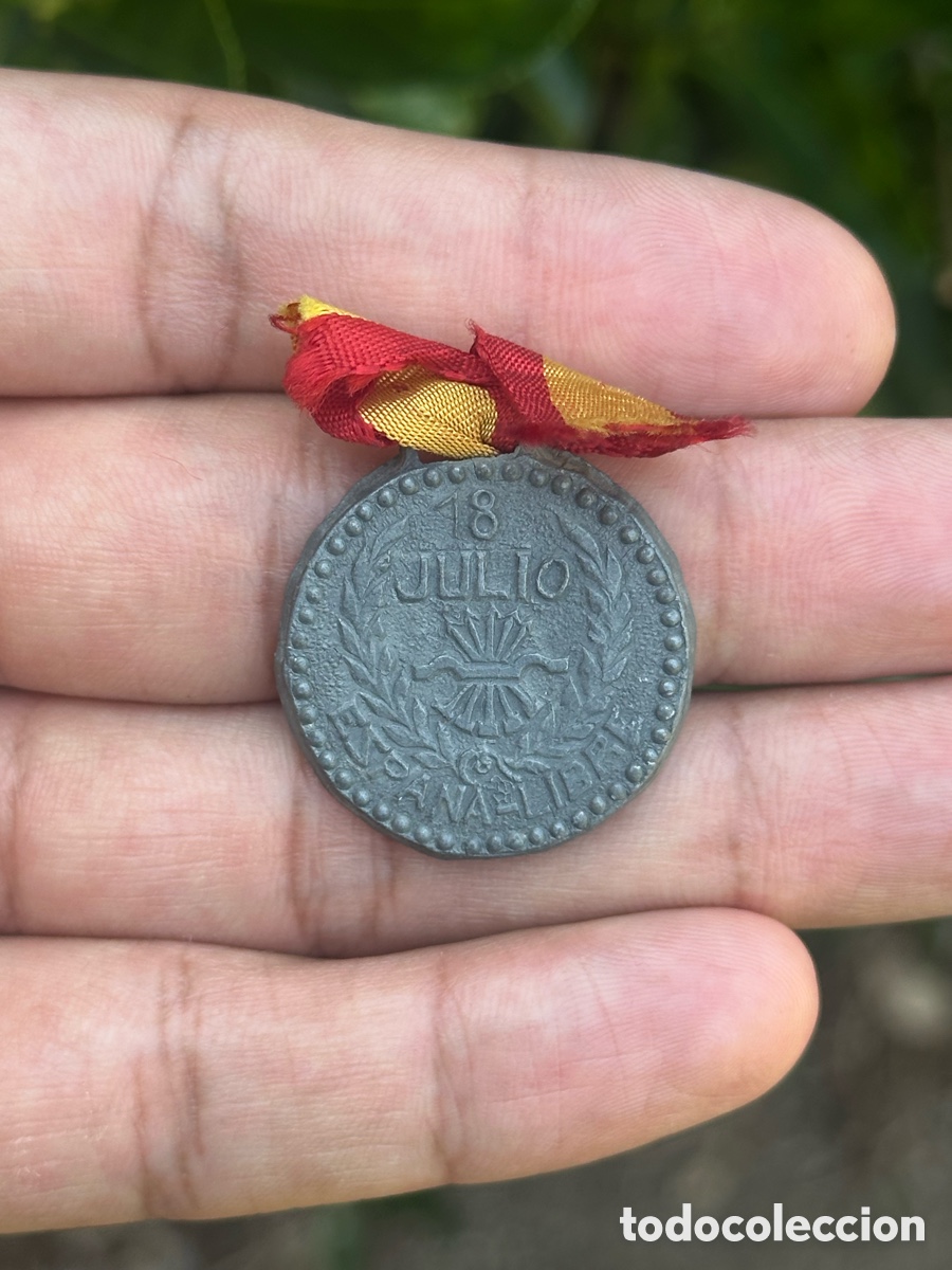 Militaria: ANTIGUA MEDALLA PROPAGANDISTA 18 DE JULIO ESPA&Ntilde;A LIBRE - GUERRA CIVIL