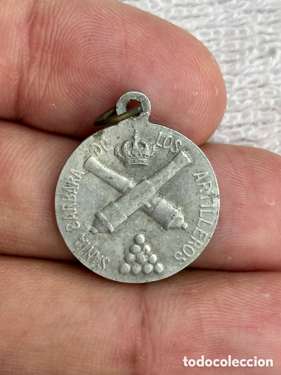 Military Antiques: MEDALLA SANTA BARBARA PATRONA DE LOS ARTILLEROS 2 cm