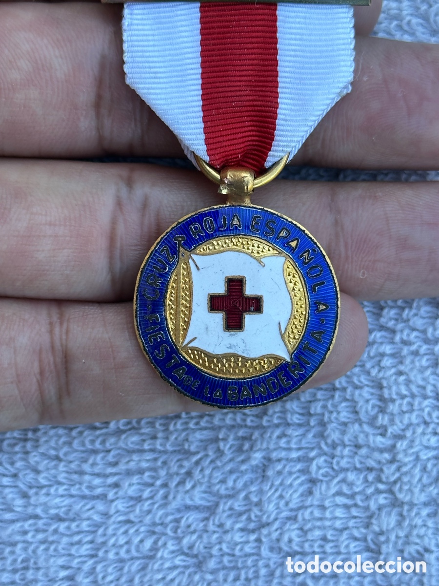 Militaria: MEDALLA CRUZ ROJA ESPA&Ntilde;OLA FIESTA DE LA BANDERITA