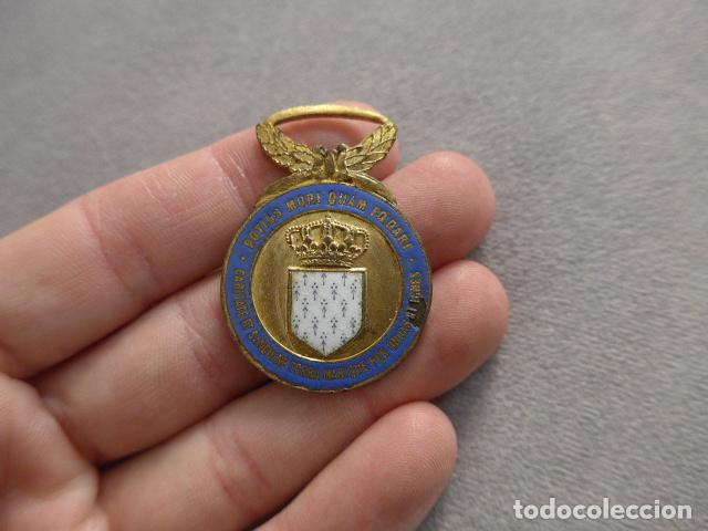 Militaria: Antigua medalla francesa de la Sociedad Hospitalaria de Rescate Bretona, original. Francia