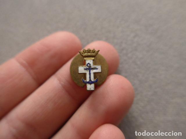 Militaria: Antigua medalla en miniatura del Merito militar naval blanco franquista, epoca Franco