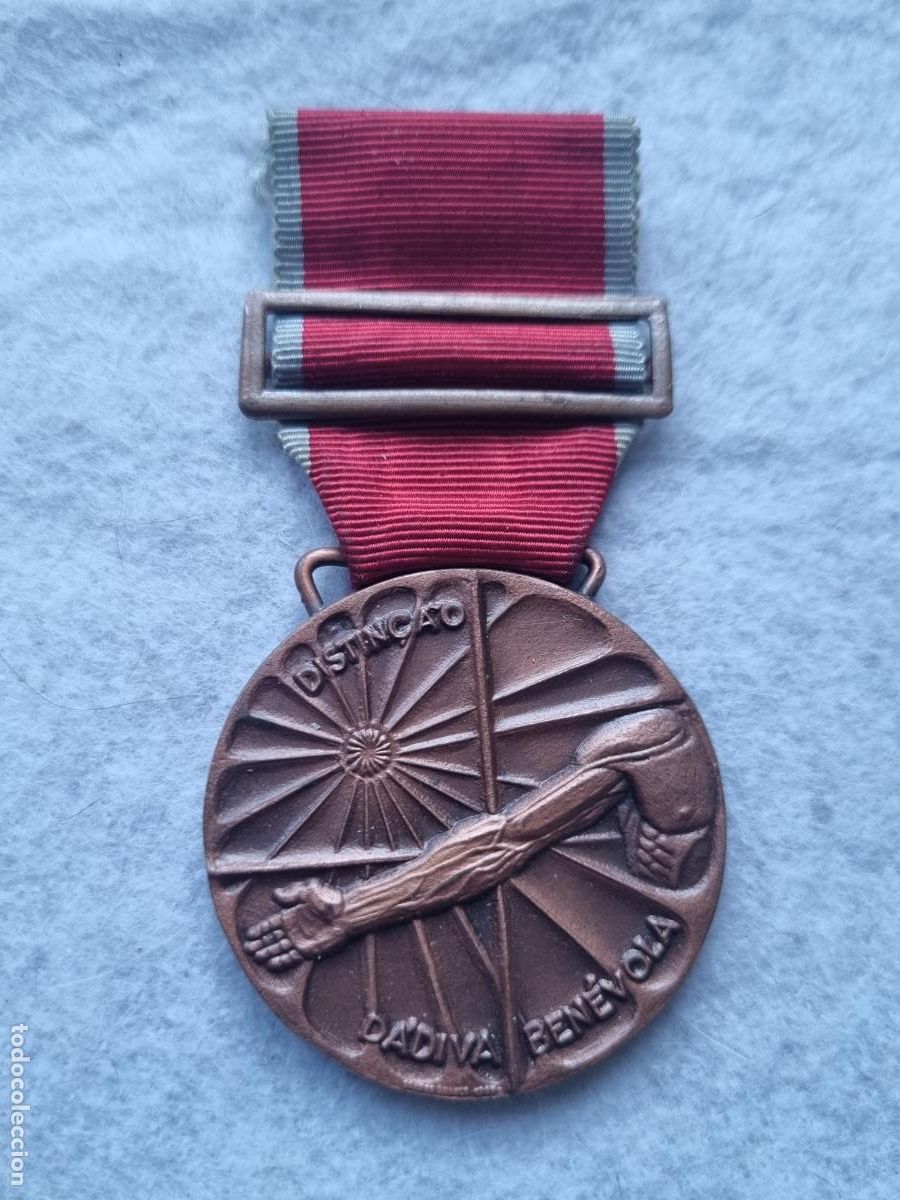 Militaria: PORTUGAL INSTITUTO NACIONAL SANGUE DONANTE M1