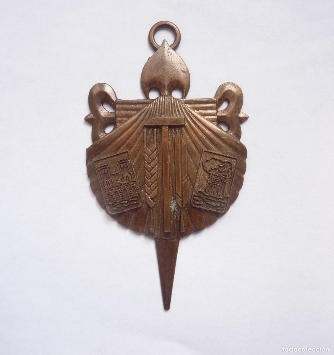 Militaria: Sindicato vertical: Medalla VII Juegos deportivos sindicales 1971 - Pontevedra y Vigo. Falange