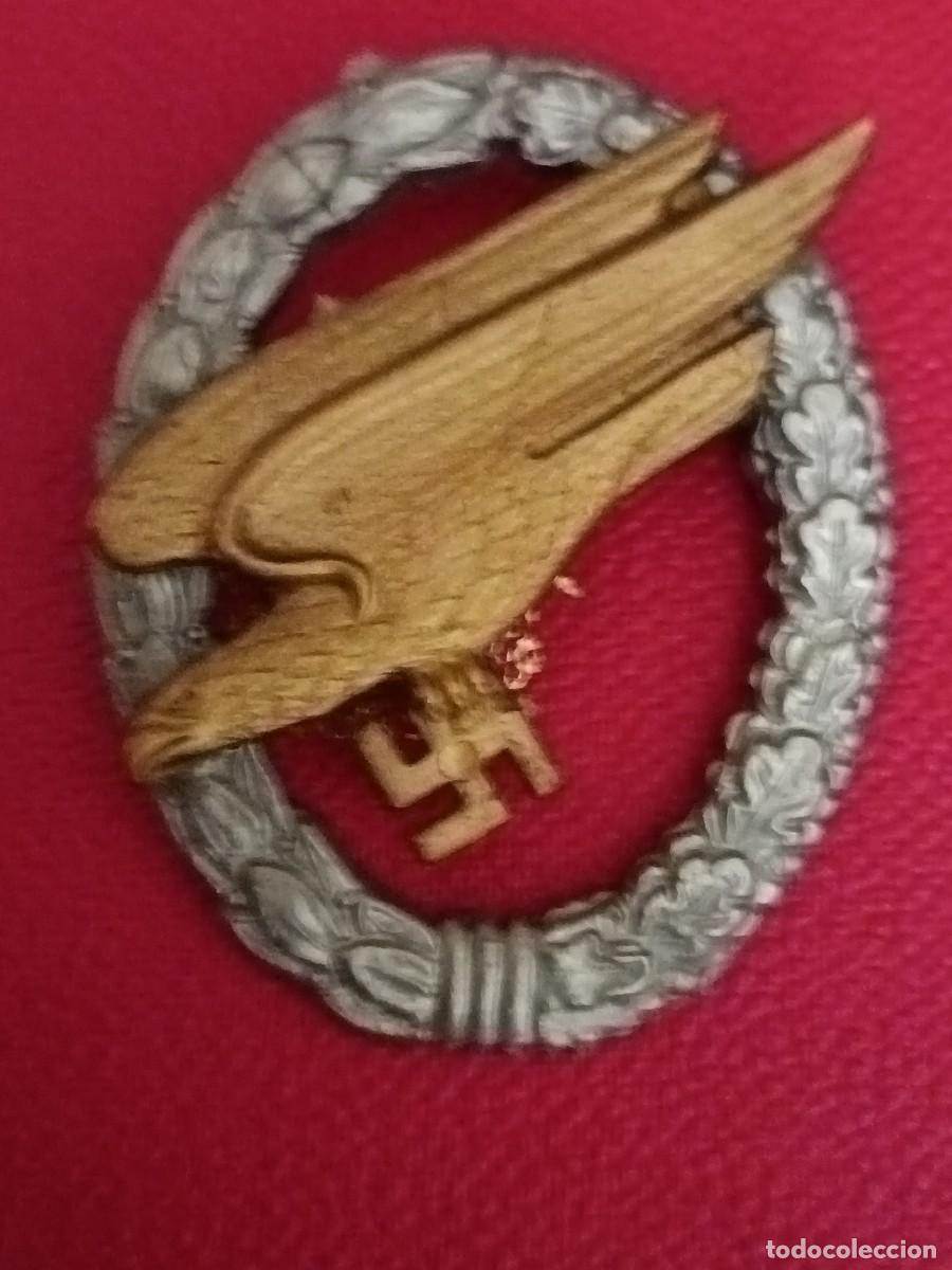 Militaria: Placa de Paraca&iacute;dista veterano tras 1945